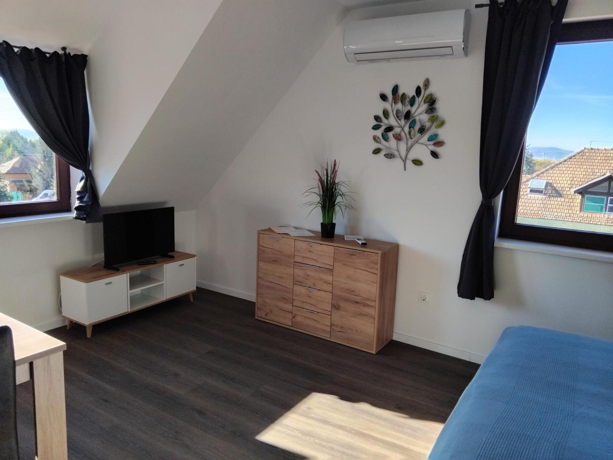 דירות Fot Szent Benedek Apartman מראה חיצוני תמונה