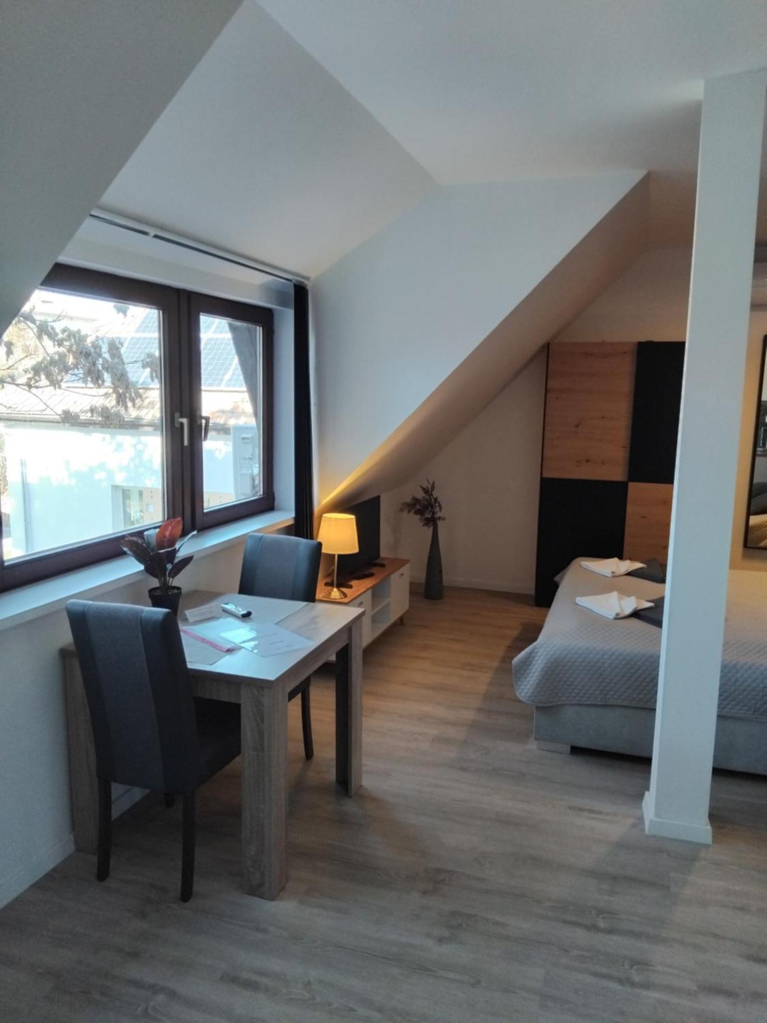 דירות Fot Szent Benedek Apartman מראה חיצוני תמונה